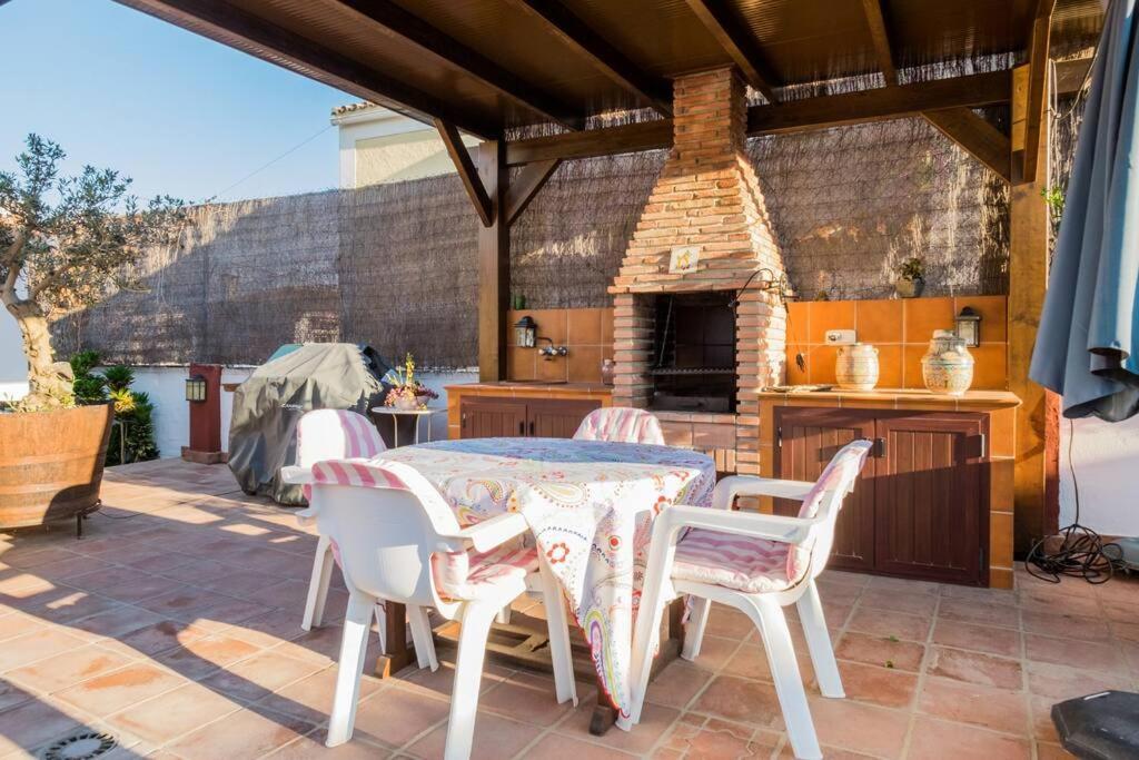 Estudio Maria De Waard Nerja Exterior photo