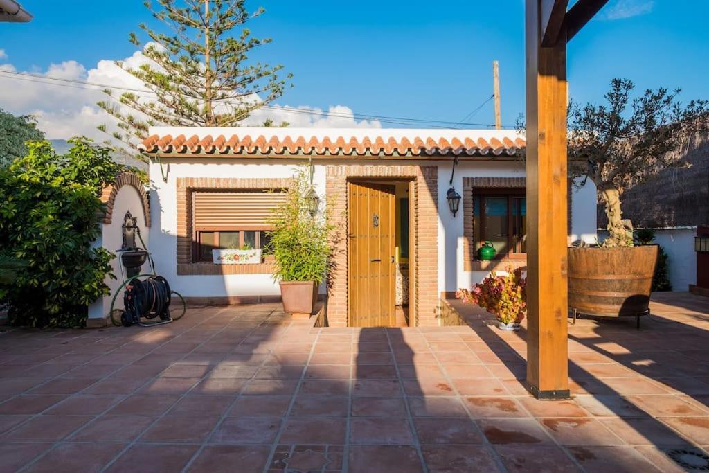 Estudio Maria De Waard Nerja Exterior photo