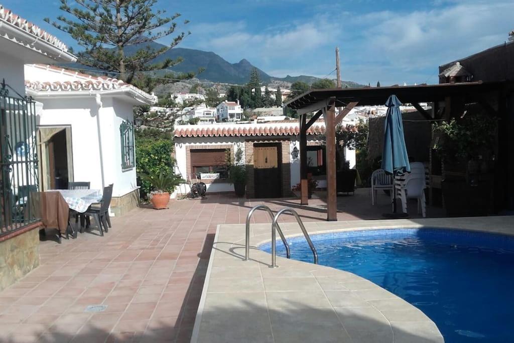 Estudio Maria De Waard Nerja Exterior photo